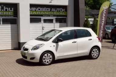 TOYOTA YARIS 1.33 Terra Polar White Edition + Gyönyörű Gyárias állapot +3X-s GARANCIA !!