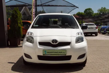 TOYOTA YARIS 1.33 Terra Polar White Edition + Gyönyörű Gyárias állapot +3X-s GARANCIA !!