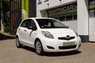 TOYOTA YARIS 1.33 Terra Polar White Edition + Gyönyörű Gyárias állapot +3X-s GARANCIA !!