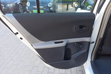 TOYOTA YARIS 1.33 Terra Polar White Edition + Gyönyörű Gyárias állapot +3X-s GARANCIA !!