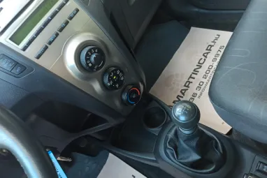TOYOTA YARIS 1.33 Terra Polar White Edition + Gyönyörű Gyárias állapot +3X-s GARANCIA !!