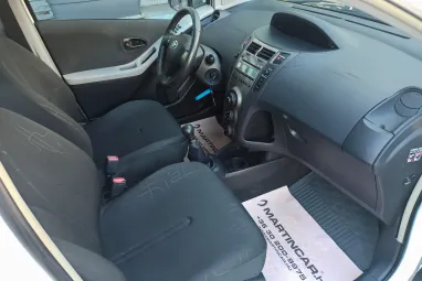 TOYOTA YARIS 1.33 Terra Polar White Edition + Gyönyörű Gyárias állapot +3X-s GARANCIA !!