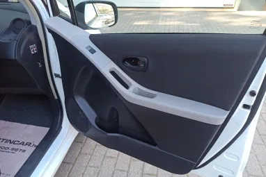 TOYOTA YARIS 1.33 Terra Polar White Edition + Gyönyörű Gyárias állapot +3X-s GARANCIA !!