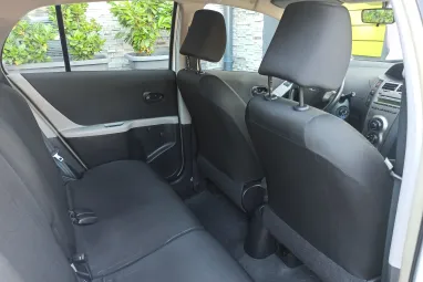 TOYOTA YARIS 1.33 Terra Polar White Edition + Gyönyörű Gyárias állapot +3X-s GARANCIA !!