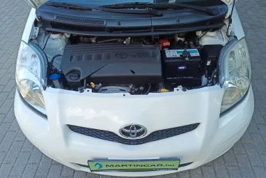 TOYOTA YARIS 1.33 Terra Polar White Edition + Gyönyörű Gyárias állapot +3X-s GARANCIA !!