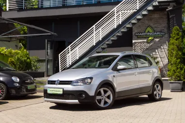 VOLKSWAGEN POLO V 1.6 90 CR TDI Comfortline CROSS Reflex Silver Edition +Magasan felszerelt +Igényesen szervizelt !!