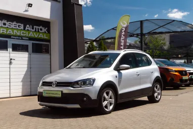 VOLKSWAGEN POLO V 1.6 90 CR TDI Comfortline CROSS Reflex Silver Edition +Magasan felszerelt +Igényesen szervizelt !!