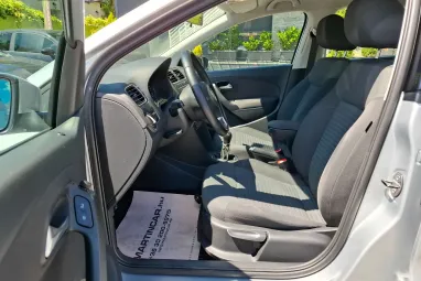 VOLKSWAGEN POLO V 1.6 90 CR TDI Comfortline CROSS Reflex Silver Edition +Magasan felszerelt +Igényesen szervizelt !!