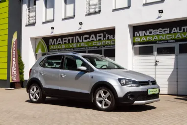 VOLKSWAGEN POLO V 1.6 90 CR TDI Comfortline CROSS Reflex Silver Edition +Magasan felszerelt +Igényesen szervizelt !!