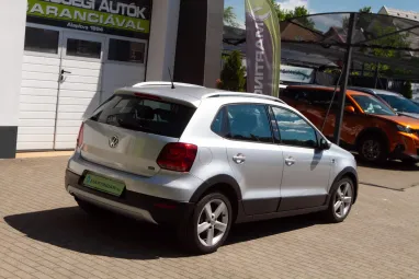 VOLKSWAGEN POLO V 1.6 90 CR TDI Comfortline CROSS Reflex Silver Edition +Magasan felszerelt +Igényesen szervizelt !!