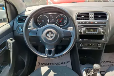 VOLKSWAGEN POLO V 1.6 90 CR TDI Comfortline CROSS Reflex Silver Edition +Magasan felszerelt +Igényesen szervizelt !!
