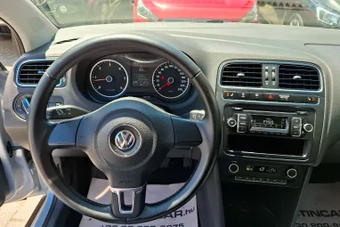 VOLKSWAGEN POLO V 1.6 90 CR TDI Comfortline CROSS Reflex Silver Edition +Magasan felszerelt +Igényesen szervizelt !!