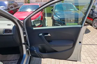 VOLKSWAGEN POLO V 1.6 90 CR TDI Comfortline CROSS Reflex Silver Edition +Magasan felszerelt +Igényesen szervizelt !!