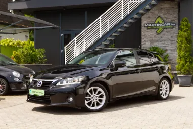 LEXUS CT 200h Executive&Navigation (Automata) Graphite Black Glass +Igényes állapot +Magas Felszereltség +3X-s GARANCIA !!