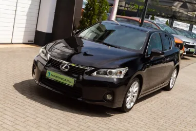 LEXUS CT 200h Executive&Navigation (Automata) Graphite Black Glass +Igényes állapot +Magas Felszereltség +3X-s GARANCIA !!