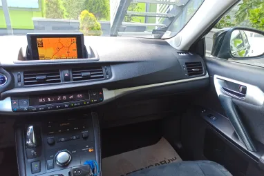 LEXUS CT 200h Executive&Navigation (Automata) Graphite Black Glass +Igényes állapot +Magas Felszereltség +3X-s GARANCIA !!