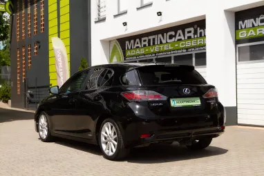 LEXUS CT 200h Executive&Navigation (Automata) Graphite Black Glass +Igényes állapot +Magas Felszereltség +3X-s GARANCIA !!