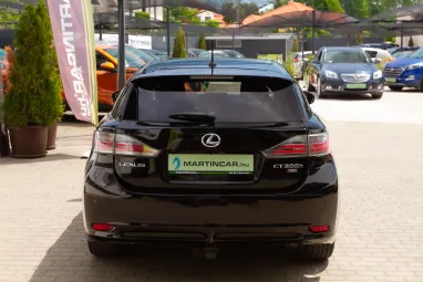LEXUS CT 200h Executive&Navigation (Automata) Graphite Black Glass +Igényes állapot +Magas Felszereltség +3X-s GARANCIA !!