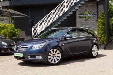 OPEL INSIGNIA Sports Tourer 2.0 CDTI Cosmo Exclusive Metro Blue Metallic + Morrocana Beige +3X-s GARANCIA !!
