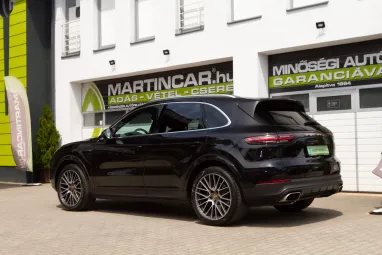 PORSCHE CAYENNE Tiptronic ic Jet Black +Eredeti Magyar Autó +Első Tulajdonos +Full Szervíz !!