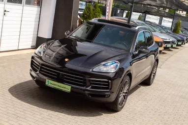 PORSCHE CAYENNE Tiptronic ic Jet Black +Eredeti Magyar Autó +Első Tulajdonos +Full Szervíz !!