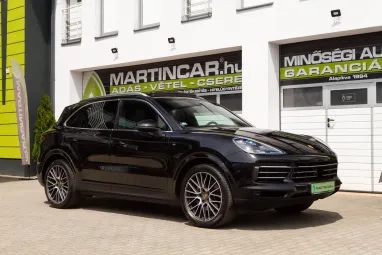 PORSCHE CAYENNE Tiptronic ic Jet Black +Eredeti Magyar Autó +Első Tulajdonos +Full Szervíz !!