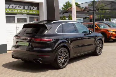 PORSCHE CAYENNE Tiptronic ic Jet Black +Eredeti Magyar Autó +Első Tulajdonos +Full Szervíz !!