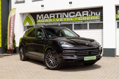 PORSCHE CAYENNE Tiptronic ic Jet Black +Eredeti Magyar Autó +Első Tulajdonos +Full Szervíz !!