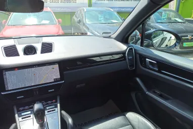 PORSCHE CAYENNE Tiptronic ic Jet Black +Eredeti Magyar Autó +Első Tulajdonos +Full Szervíz !!