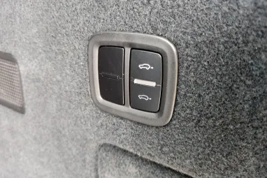 PORSCHE CAYENNE Tiptronic ic Jet Black +Eredeti Magyar Autó +Első Tulajdonos +Full Szervíz !!