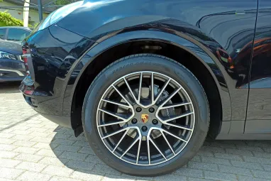 PORSCHE CAYENNE Tiptronic ic Jet Black +Eredeti Magyar Autó +Első Tulajdonos +Full Szervíz !!