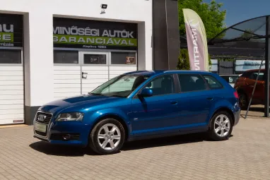 AUDI A3 1.6 TDI Attraction DPF Sportback Aruba Blue Metallic +Első Tulajdonostól +Keveset futott +3X-s GARANCIA