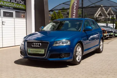 AUDI A3 1.6 TDI Attraction DPF Sportback Aruba Blue Metallic +Első Tulajdonostól +Keveset futott +3X-s GARANCIA