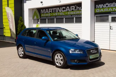 AUDI A3 1.6 TDI Attraction DPF Sportback Aruba Blue Metallic +Első Tulajdonostól +Keveset futott +3X-s GARANCIA