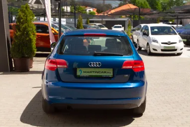 AUDI A3 1.6 TDI Attraction DPF Sportback Aruba Blue Metallic +Első Tulajdonostól +Keveset futott +3X-s GARANCIA