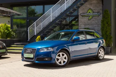 AUDI A3 1.6 TDI Attraction DPF Sportback Aruba Blue Metallic +Első Tulajdonostól +Keveset futott +3X-s GARANCIA