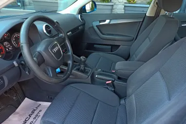 AUDI A3 1.6 TDI Attraction DPF Sportback Aruba Blue Metallic +Első Tulajdonostól +Keveset futott +3X-s GARANCIA