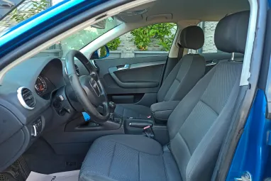 AUDI A3 1.6 TDI Attraction DPF Sportback Aruba Blue Metallic +Első Tulajdonostól +Keveset futott +3X-s GARANCIA