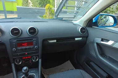 AUDI A3 1.6 TDI Attraction DPF Sportback Aruba Blue Metallic +Első Tulajdonostól +Keveset futott +3X-s GARANCIA