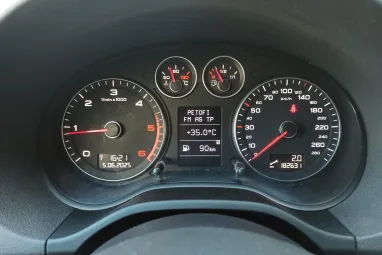 AUDI A3 1.6 TDI Attraction DPF Sportback Aruba Blue Metallic +Első Tulajdonostól +Keveset futott +3X-s GARANCIA