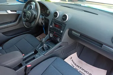 AUDI A3 1.6 TDI Attraction DPF Sportback Aruba Blue Metallic +Első Tulajdonostól +Keveset futott +3X-s GARANCIA