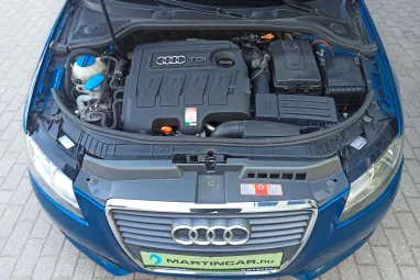 AUDI A3 1.6 TDI Attraction DPF Sportback Aruba Blue Metallic +Első Tulajdonostól +Keveset futott +3X-s GARANCIA