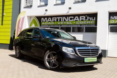 MERCEDES-BENZ E 200 d T 9G-TRONIC Black +Igényes állapot +Magasan felszerelt +3X-s GARANCIA !!