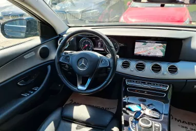MERCEDES-BENZ E 200 d T 9G-TRONIC Black +Igényes állapot +Magasan felszerelt +3X-s GARANCIA !!