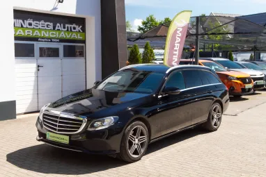 MERCEDES-BENZ E 200 d T 9G-TRONIC Black +Igényes állapot +Magasan felszerelt +3X-s GARANCIA !!