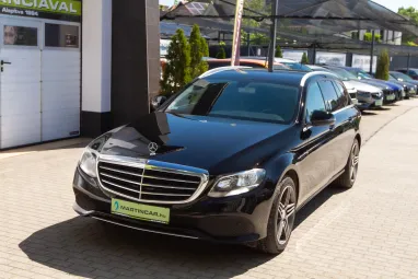 MERCEDES-BENZ E 200 d T 9G-TRONIC Black +Igényes állapot +Magasan felszerelt +3X-s GARANCIA !!
