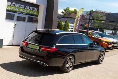MERCEDES-BENZ E 200 d T 9G-TRONIC Black +Igényes állapot +Magasan felszerelt +3X-s GARANCIA !!