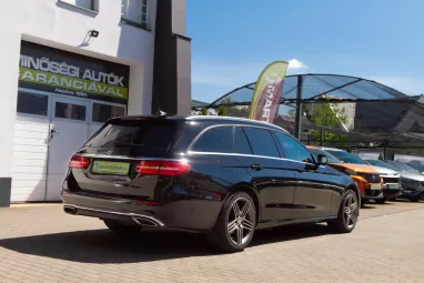 MERCEDES-BENZ E 200 d T 9G-TRONIC Black +Igényes állapot +Magasan felszerelt +3X-s GARANCIA !!