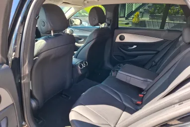 MERCEDES-BENZ E 200 d T 9G-TRONIC Black +Igényes állapot +Magasan felszerelt +3X-s GARANCIA !!