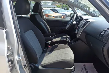 KIA VENGA 1.4 EX Machine Silver +1.Tulajdonos +Vez.Szervizkönyv +Keveset futott +3X-s GARANCIA !!
